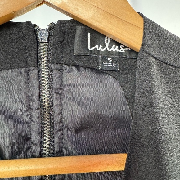 Lulus Open Back Sleevelss Flowing Midi Dress in Black Size‎ Small - Picture 9 of 10